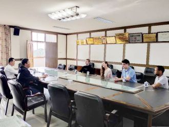 盐都区助学基金会：疫情无情，慈善有情。
